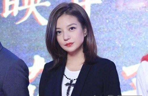 關(guān)于趙薇是否離婚的問題，目前沒有明確的官方消息或公開聲明。因此，無法確定趙薇是否離婚。，建議尊重個人隱私，以官方消息為準。如果感興趣，可以關(guān)注趙薇的官方社交媒體賬號，或者關(guān)注相關(guān)媒體報道，以獲取最新動態(tài)。